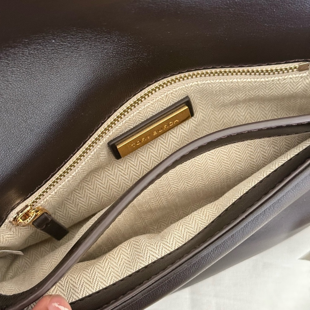 NEw tory burch BRITTEN LEATHER PUFFY CONVERTIBLE CROSSBODY DARK MAHOGANY - Picture 5 of 12